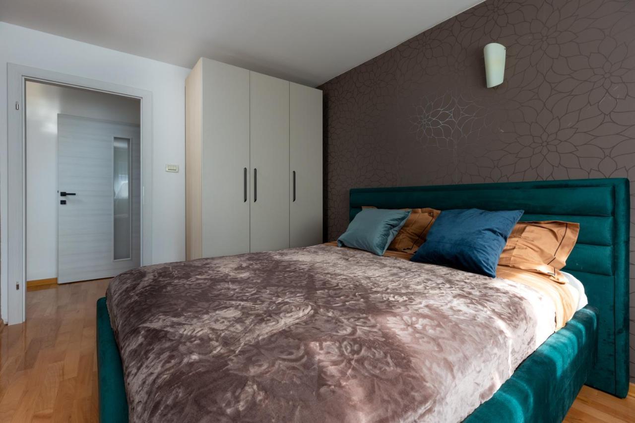 Apartment Nava Split Bagian luar foto